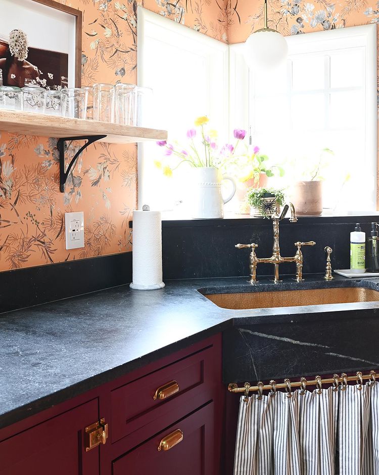 Soapstone Goes Bold in Shavonda Gardner's Cottage Bungalow Kitchen